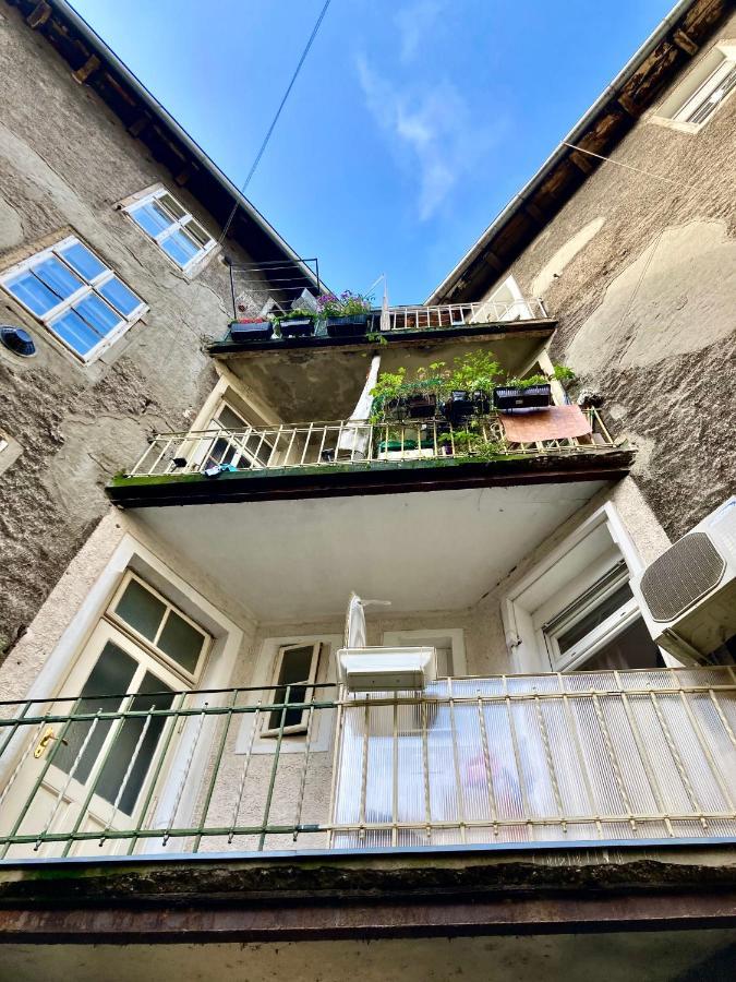 Secret Garden Apartment Zagreb Eksteriør bilde